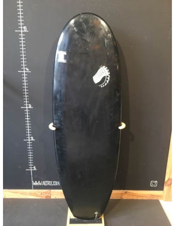 Thomas surfboard 5’4"