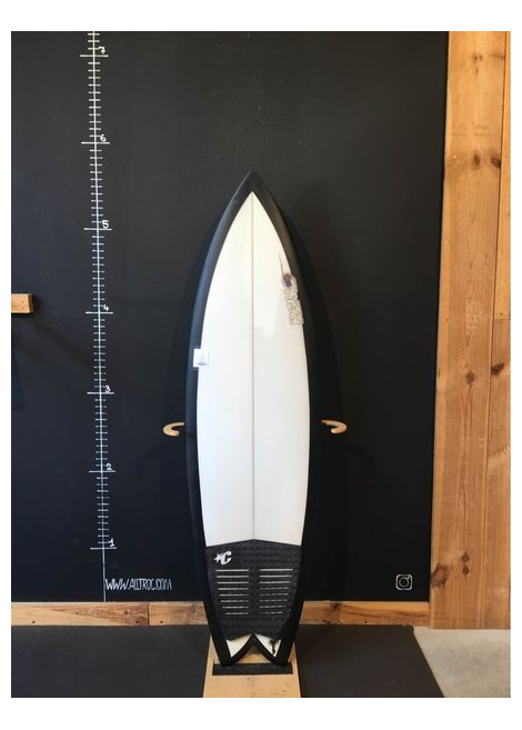 Pablo surfboard  Fish  5’6"