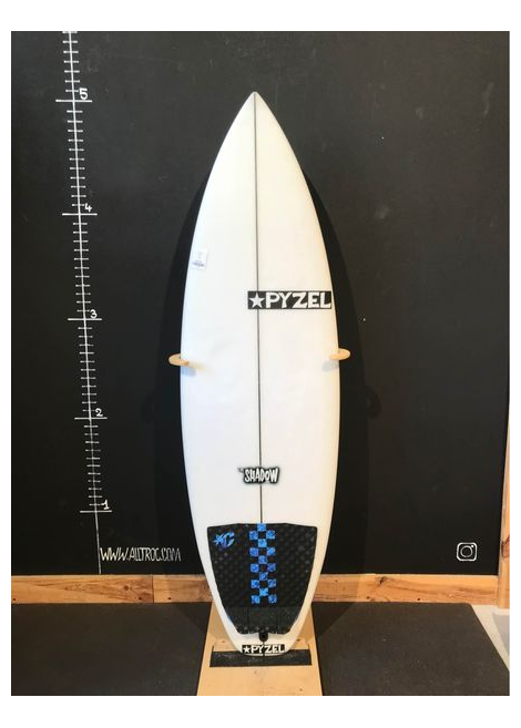 Pyzel Grom shadow 4’10"