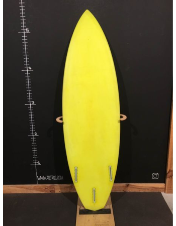 Handshape 5’7"