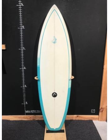 Luta surfboard 5’10"