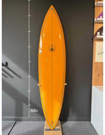 EOR surfboard 7’6"