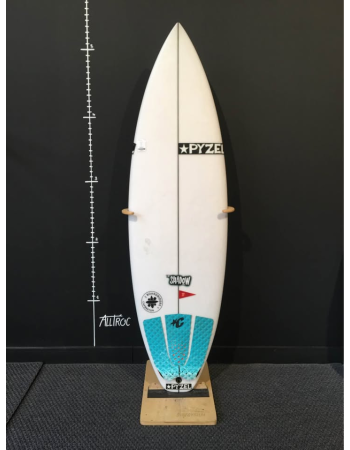 Pyzel Shadow 5’2"